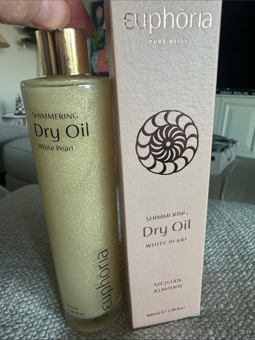 Euphoria Pure Bliss Shimmering Dry Oil - White Pearl New